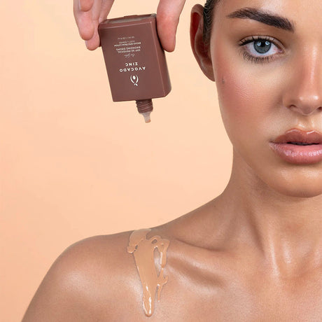 Avocado Zinc SPF50 Physical Bronzing Drops swatch