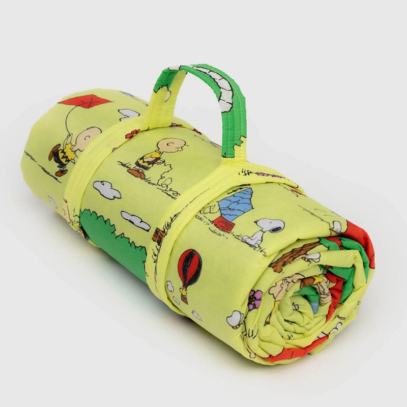 Baggu Puffy Picnic Blanket - Peanuts