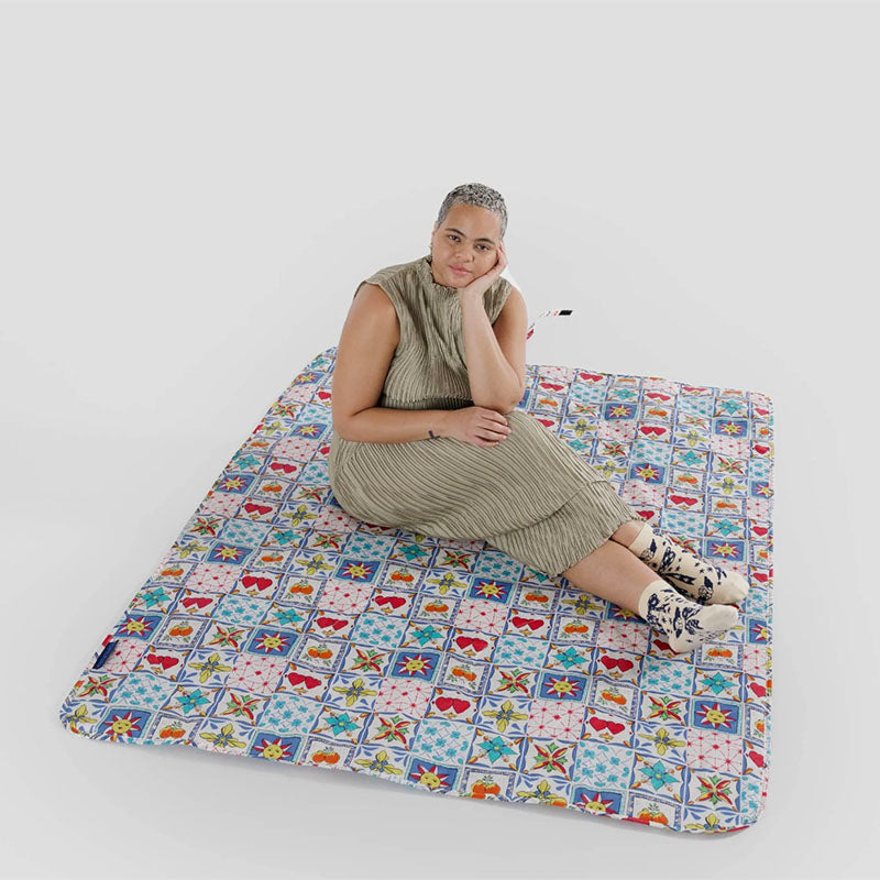 aggu-Puffy-Picnic-Blanket-Geelong