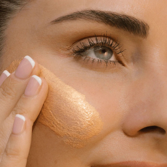 Eco by Sonya Golden Illuminisor swatch