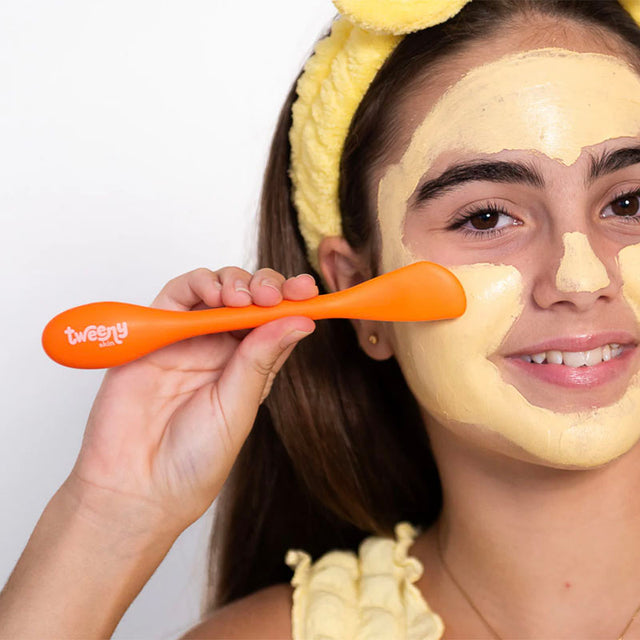 Tweeny Skincare Silicone Facial Buffer + Mask Applicator