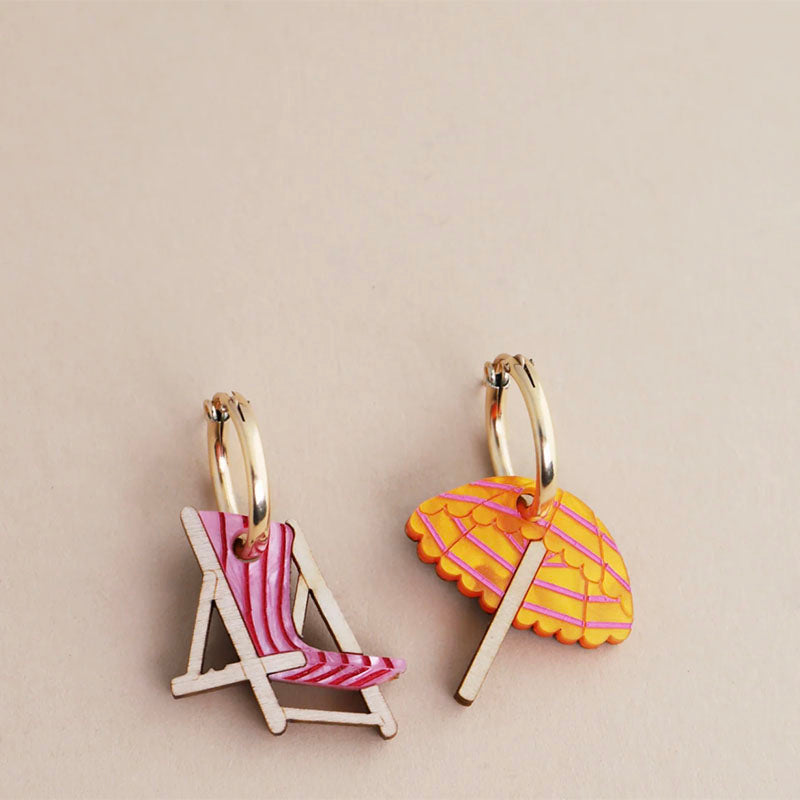 Wolf &amp; Moon Beach Club Hoops