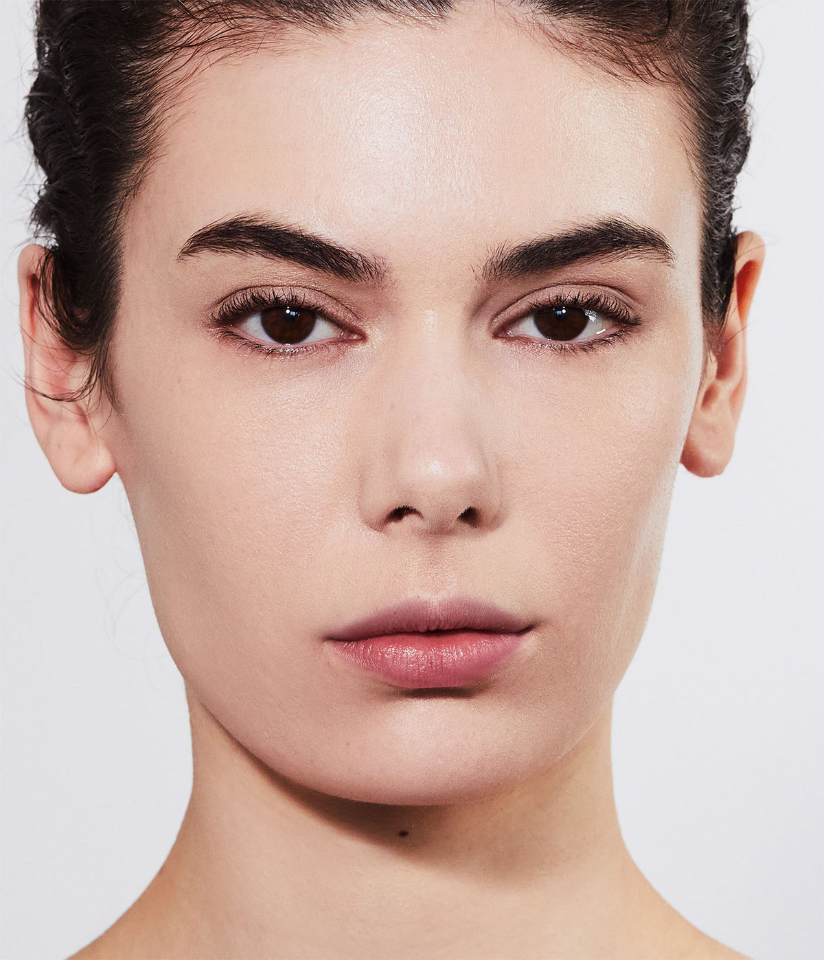 Aleph Concealer/Foundation 0.5 model