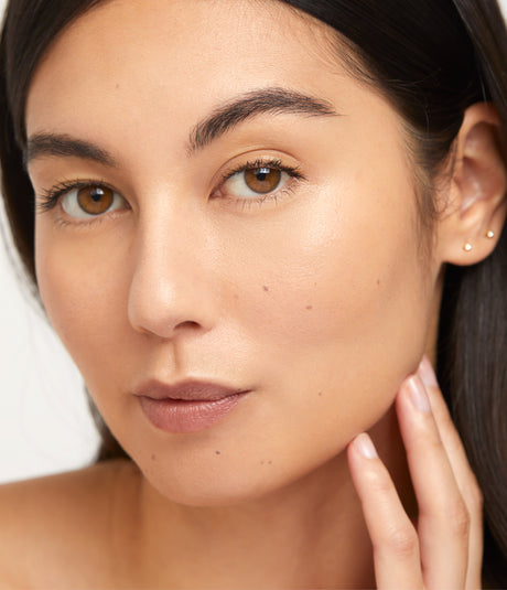 Aleph Concealer/Foundation 3.0 model