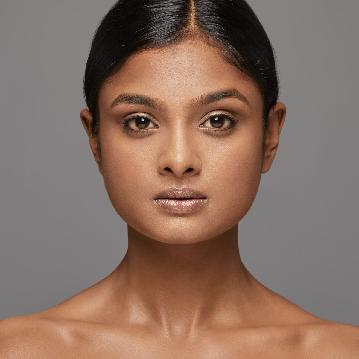 Aleph Concealer/Foundation 5.0 model