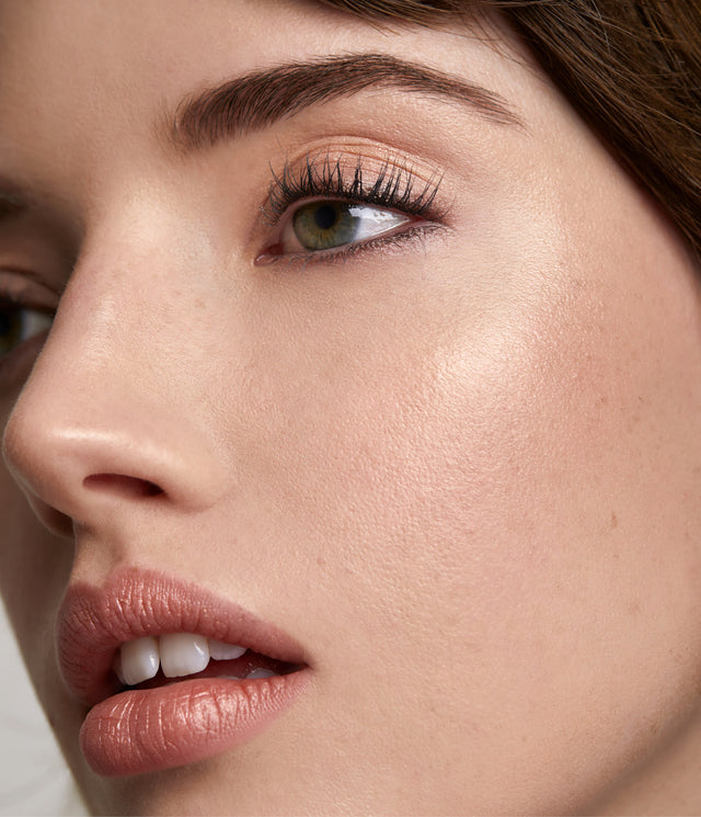 Aleph Radiance Balm model Moon